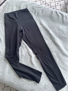 Lululemon Black High Rise Leggings Size 4 Yoga Running Athleisure